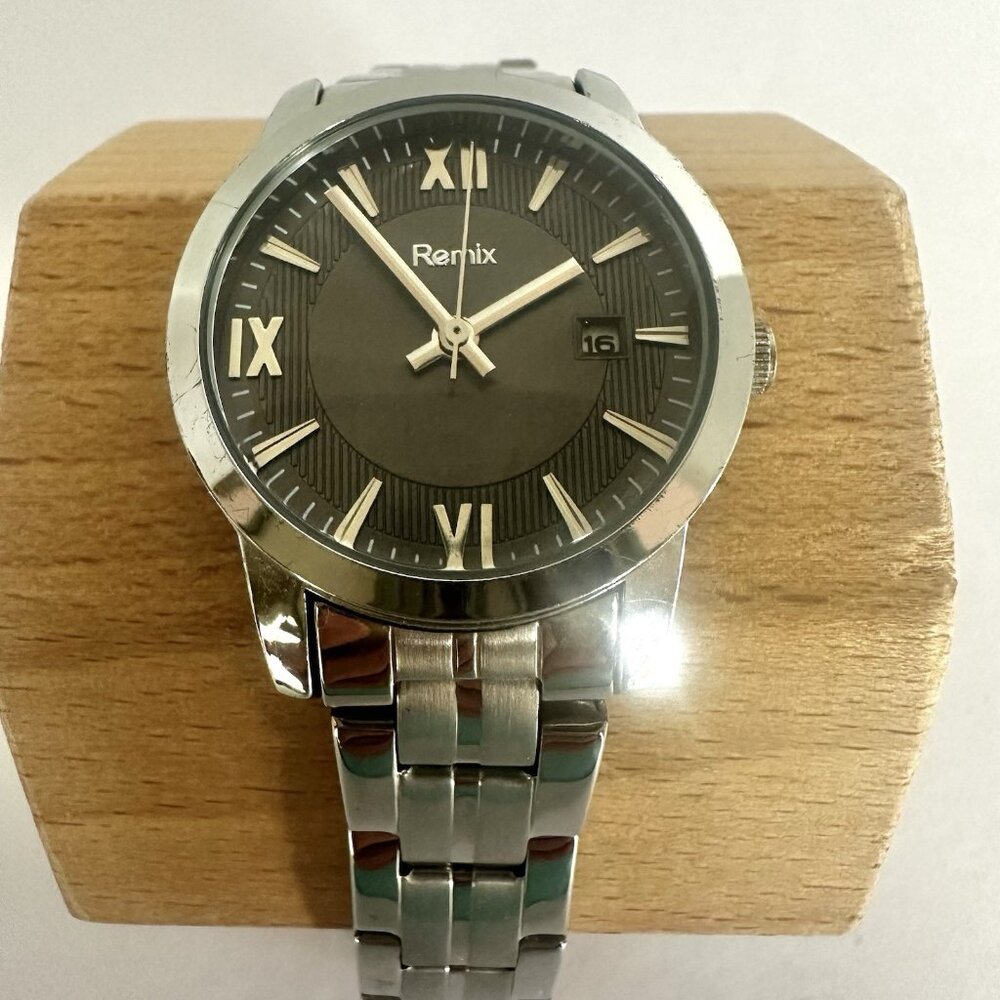 Remix Women's Stainless Steel Watch Blue Face Date Dial Silver Band Working